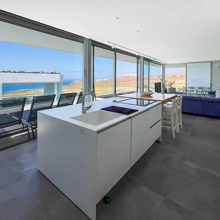 Willa Veiga With Heated Pool