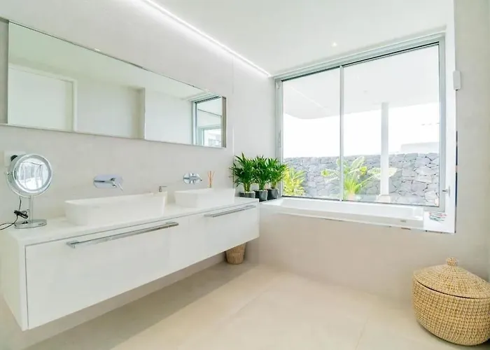 Veiga With Heated Pool Villa Callao Salvaje