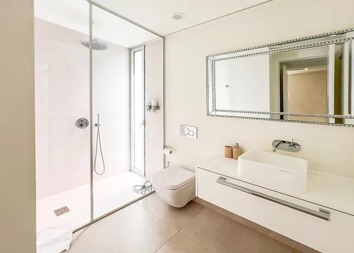 Veiga With Heated Pool Villa *