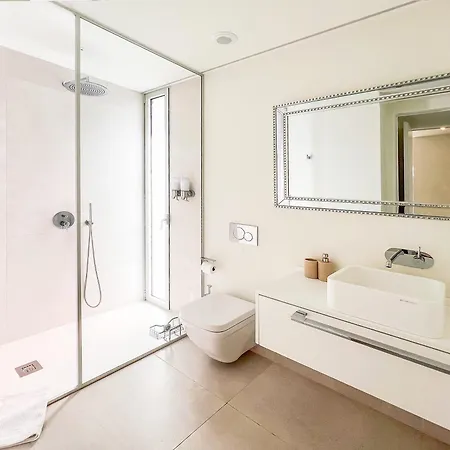 Veiga With Heated Pool Villa *