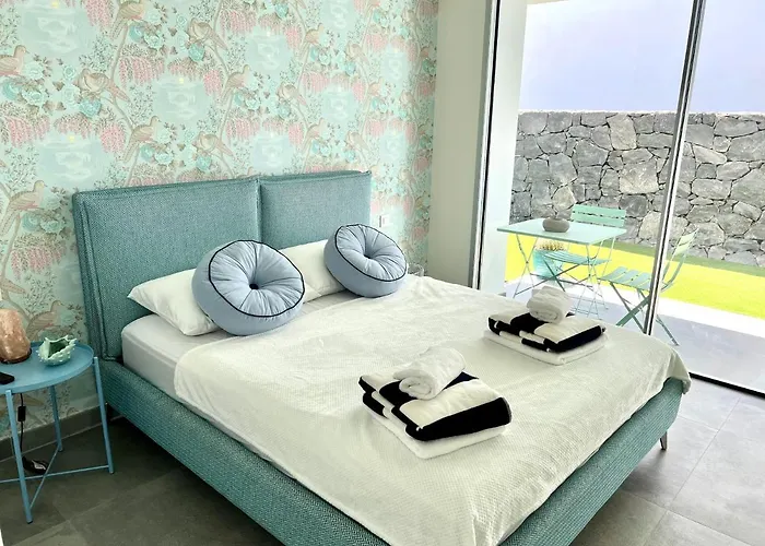 Villa Veiga With Heated Pool