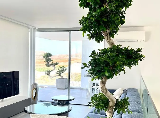 Villa Veiga With Heated Pool *