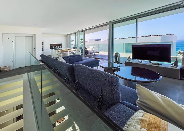 Veiga With Heated Pool 卡亚俄萨尔瓦赫