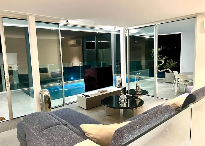 Veiga With Heated Pool Villa *