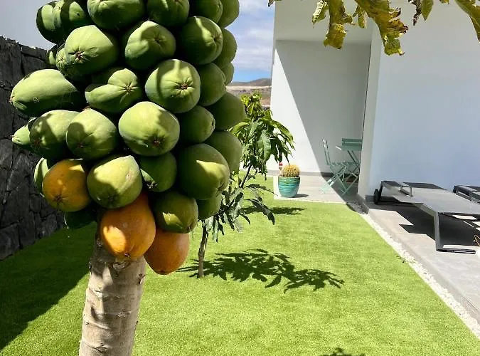 Вилла Veiga With Heated Pool